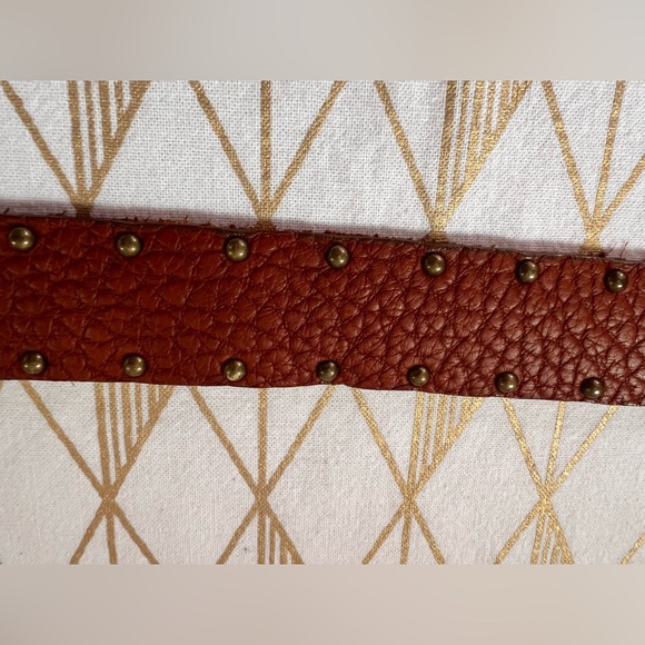 Leatherock Turquoise Stone & Gem Studded Embossed Leather Belt - Picture 5 of 9